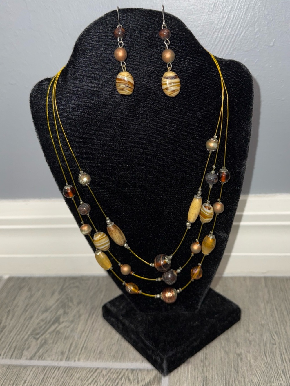 NY Multi Layer‎ Necklace And Earrings Fashion Vintage Costume Jewelry
